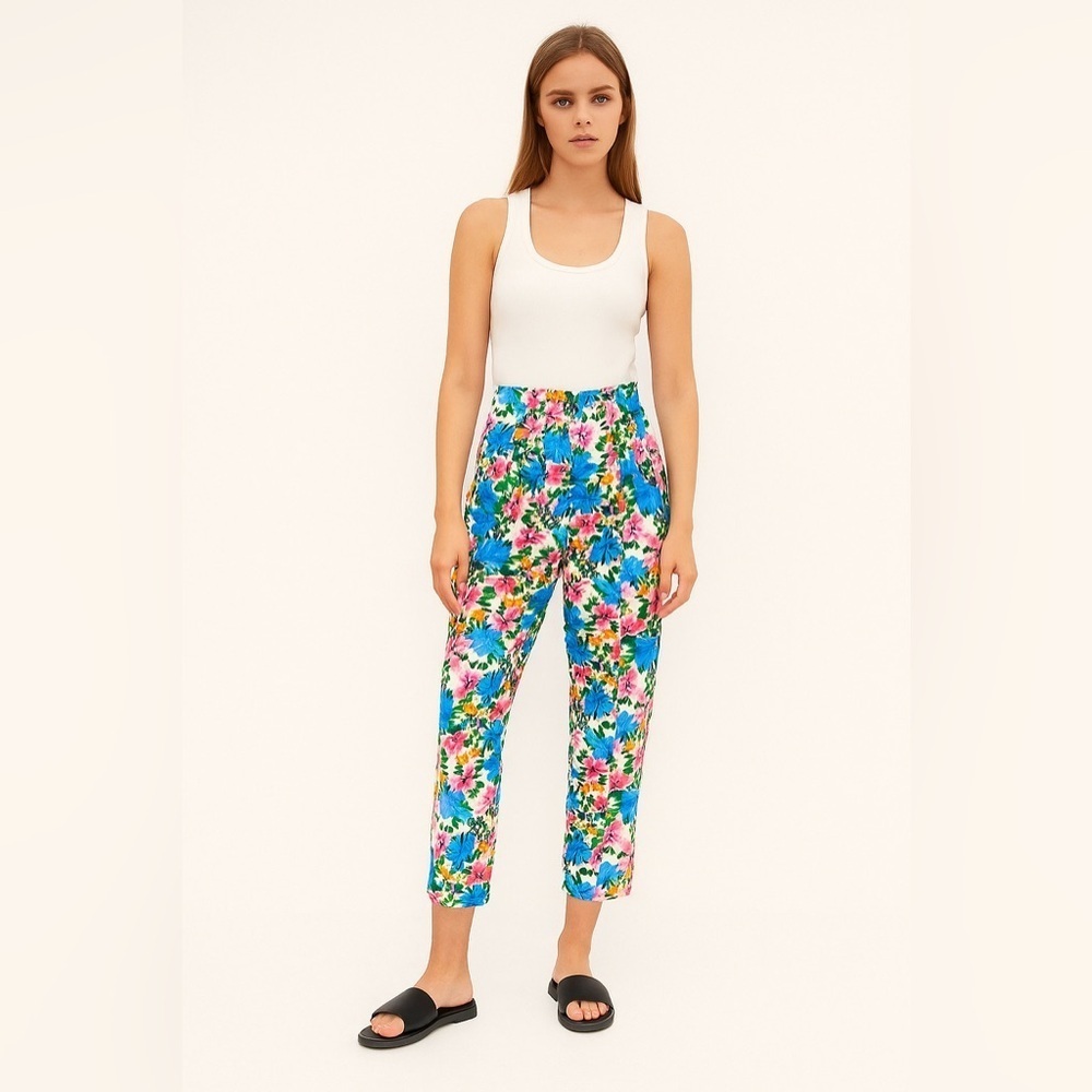 ZARA Floral High Rise Cropped Pants – Size 28/M (Fit Small)